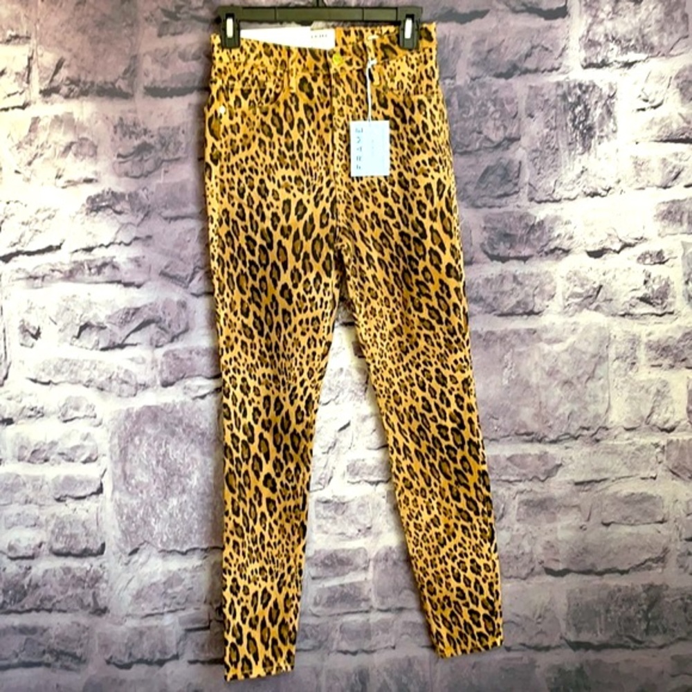 Frame High Rise Jeans - Picture 6 of 10